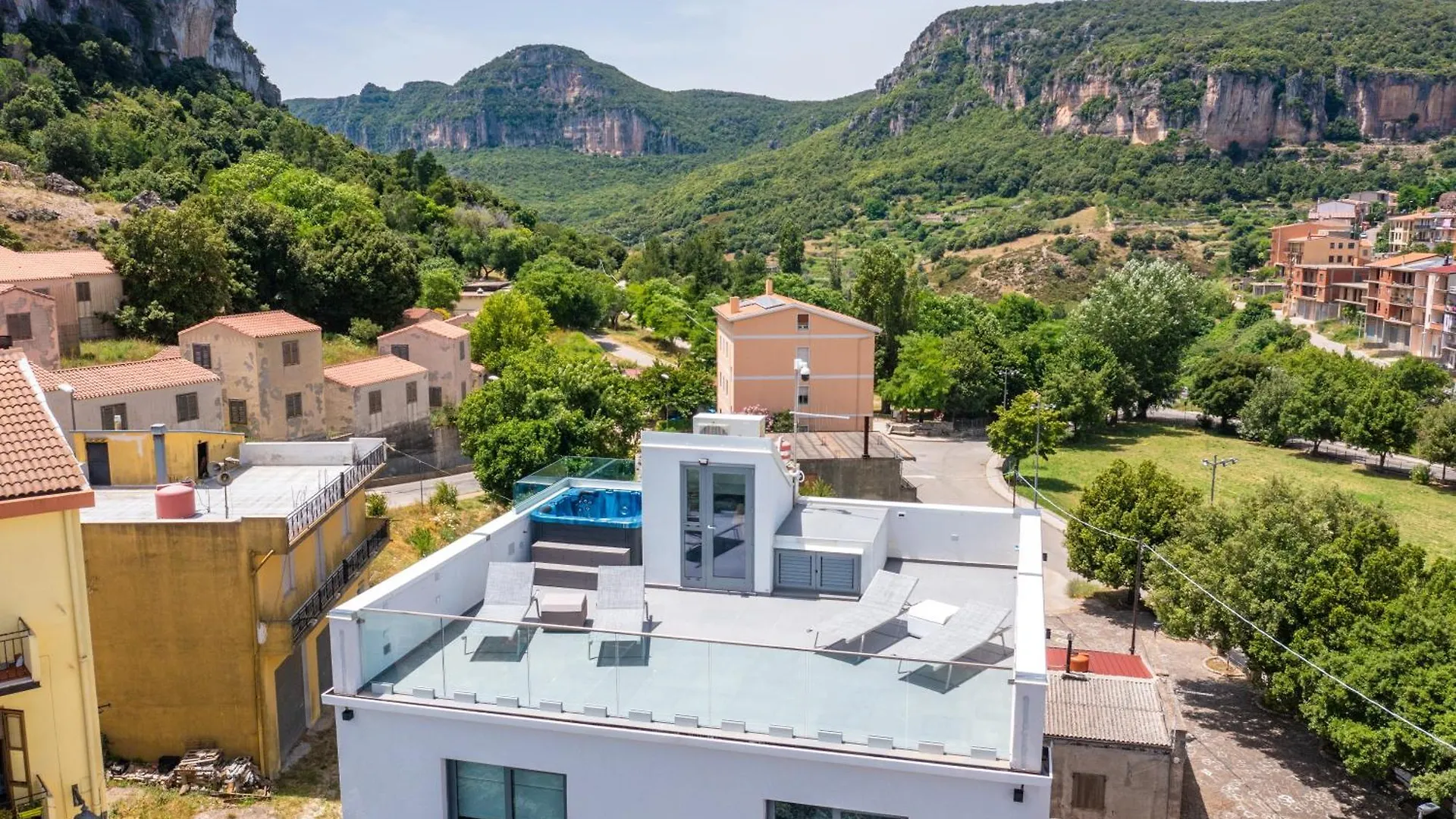 Affittacamere Hotel Barighouse Ulassai